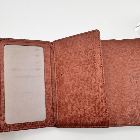 LOUIS VUITTON - Alexandrea Wallet R1.136 - Picture 7 of 10